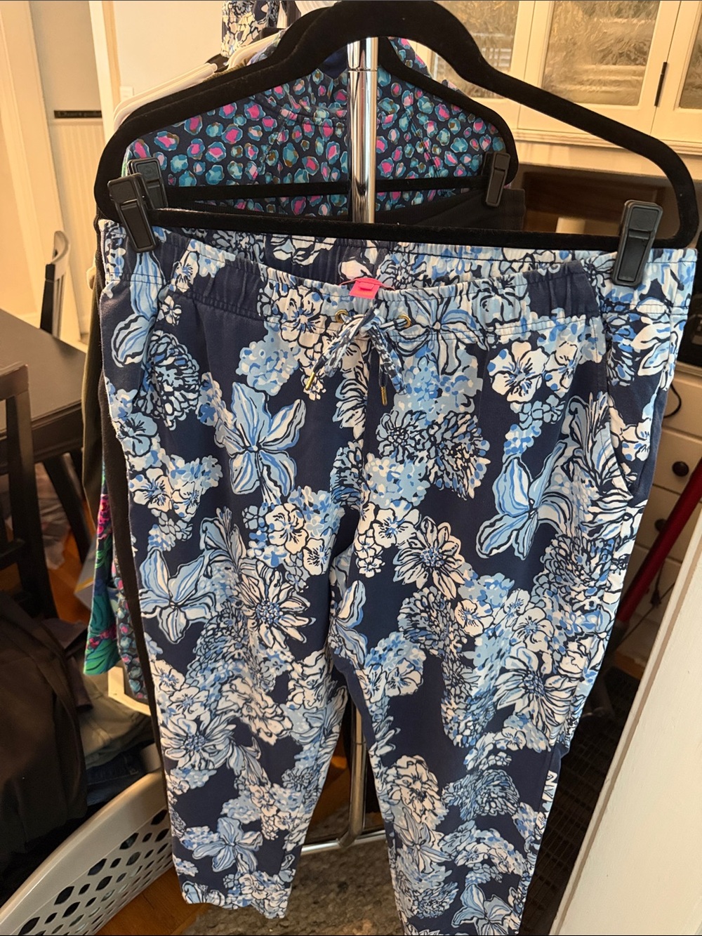 Lilly Pulitzer Navy Blue & Light Blue Floral Jogger Pants